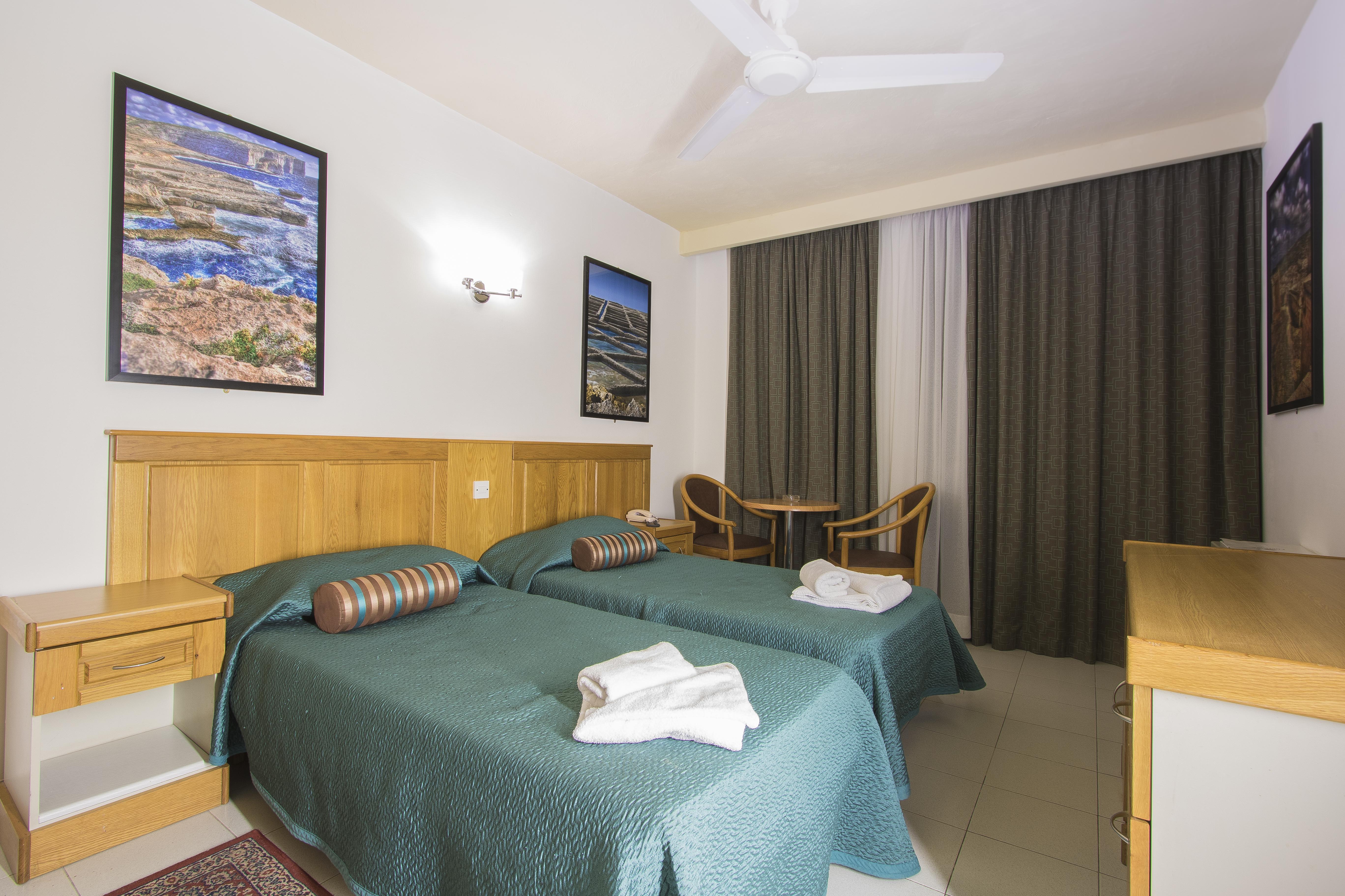 Canifor Hotel St. Paul's Bay Esterno foto