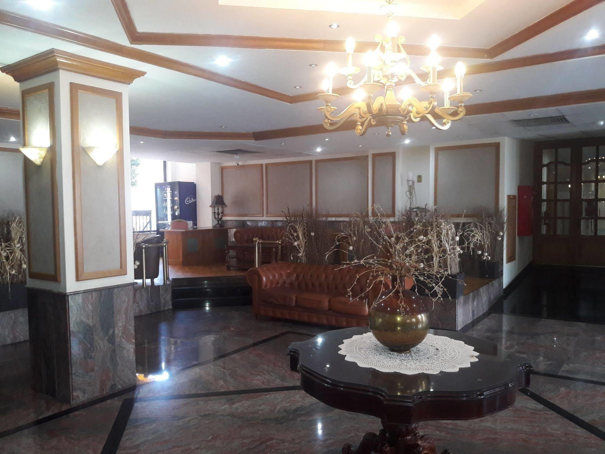 Canifor Hotel St. Paul's Bay Esterno foto
