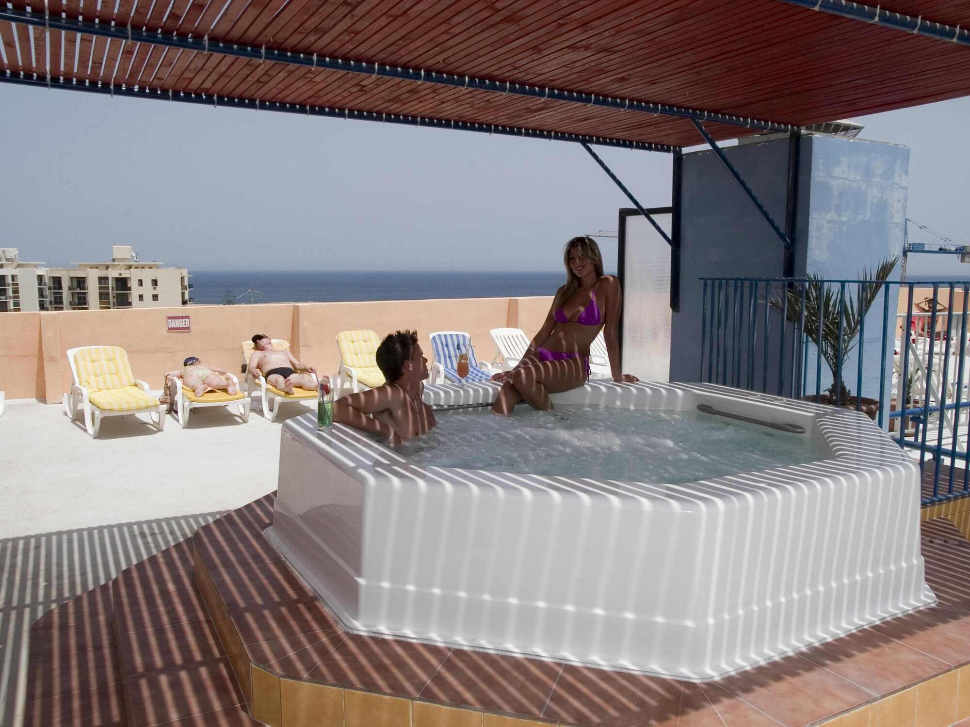 Canifor Hotel St. Paul's Bay Esterno foto